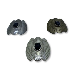 APLIQUE OREJA C524 ZAMAK - POR UNIDAD